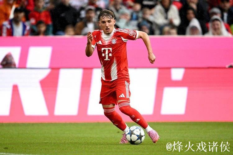 拜仁接近签约17岁厄瓜多尔后卫奥拉亚