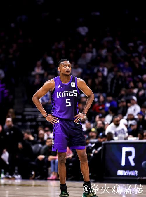 福克斯谈国王:无可奉告,我这里风景更佳 福克斯谈国王:无可奉告,我这里风景更佳