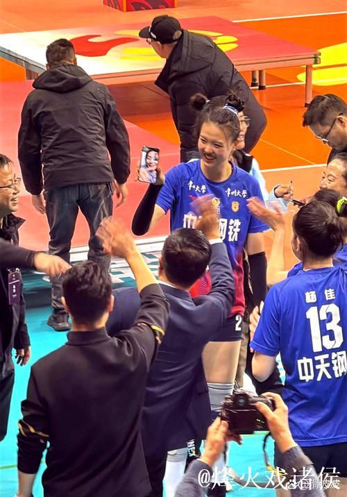 江苏女排夺冠靠三强联手，张常宁龚翔宇吴梦洁强势统治赛场