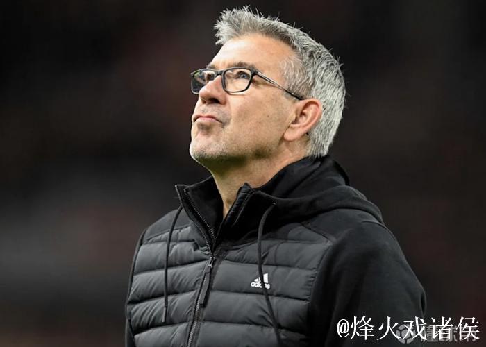 官方：美因茨宣布前柏林联合主帅菲舍尔上任